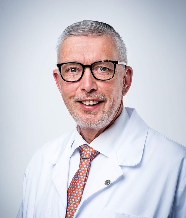 Docteur Chirurgien plastique David Eggleston